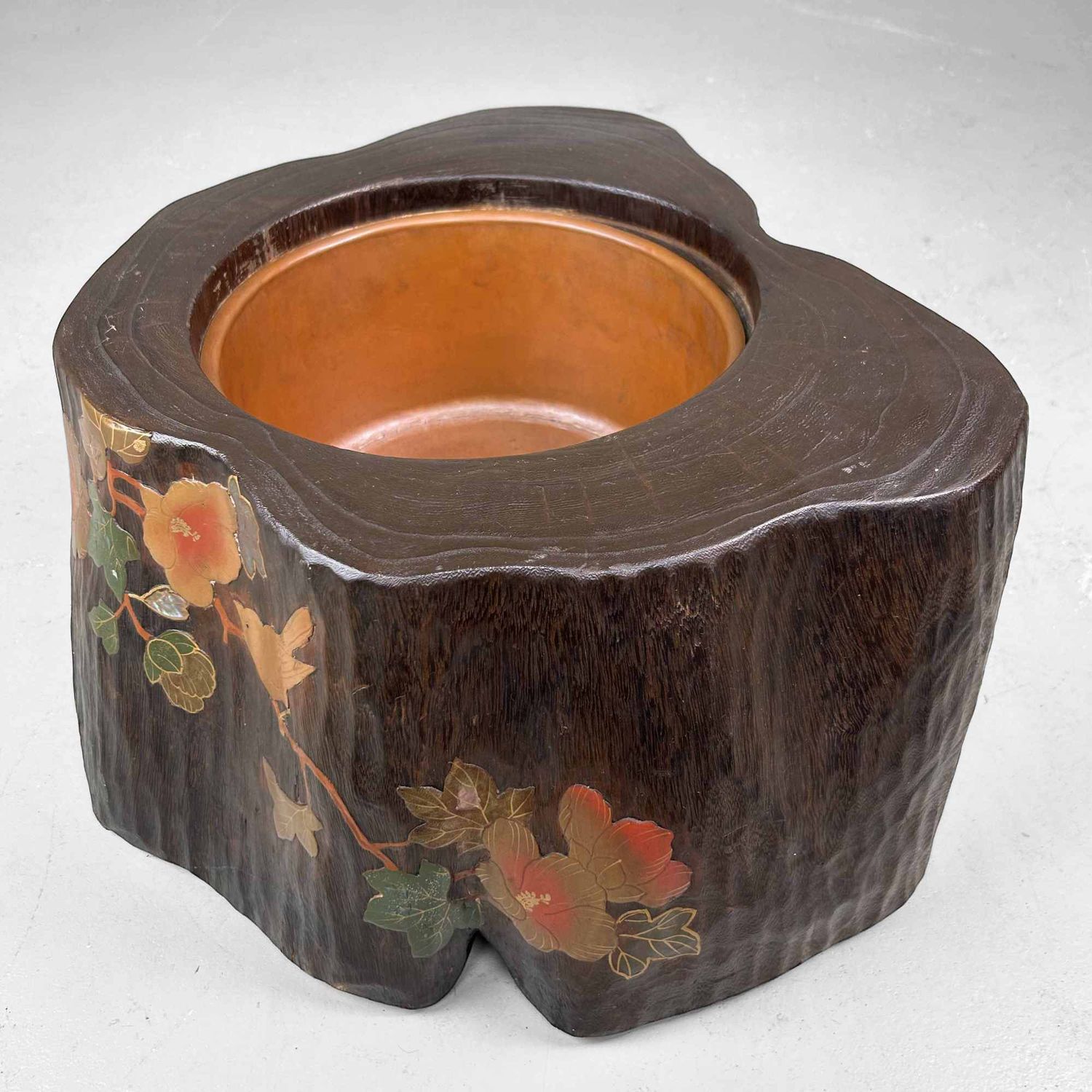Vintage Kiri Maki-e Hibachi, Shōwa period, Japan.