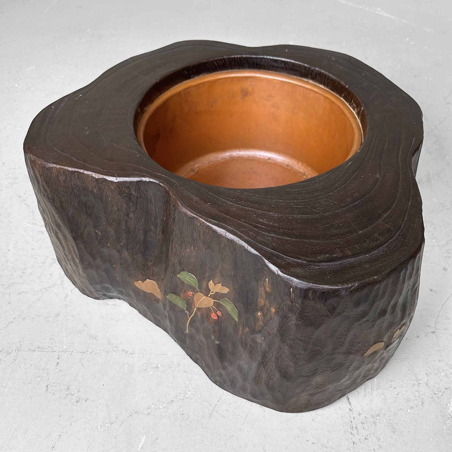 Vintage Kiri Maki-e Hibachi, Shōwa period, Japan.