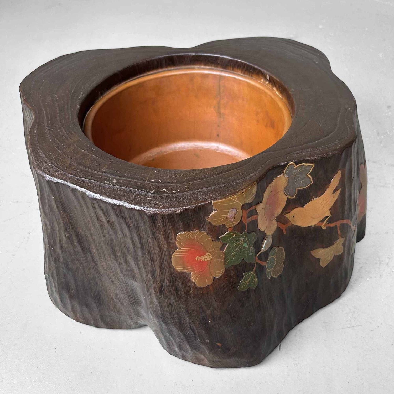 Vintage Kiri Maki-e Hibachi, Shōwa period, Japan.