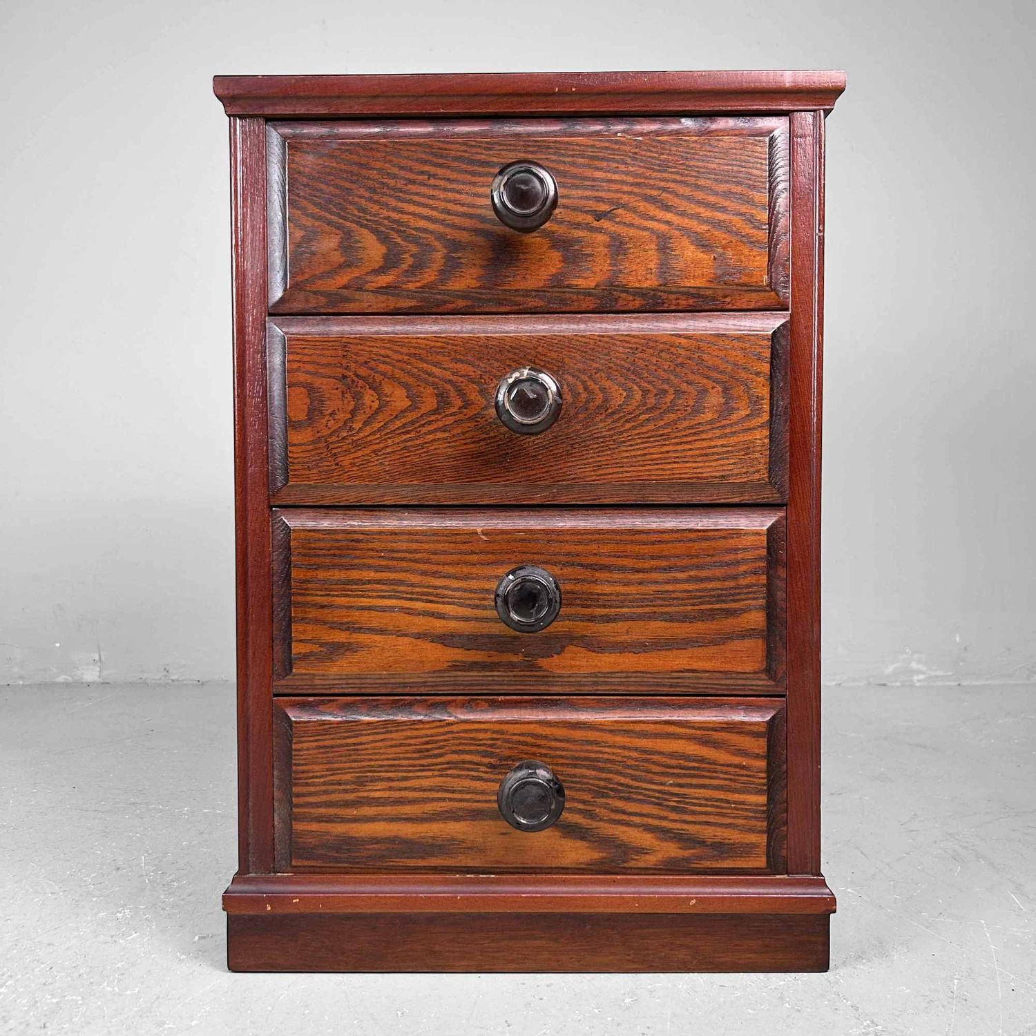 Vintage Japanese chest of drawers, Shōwa period.