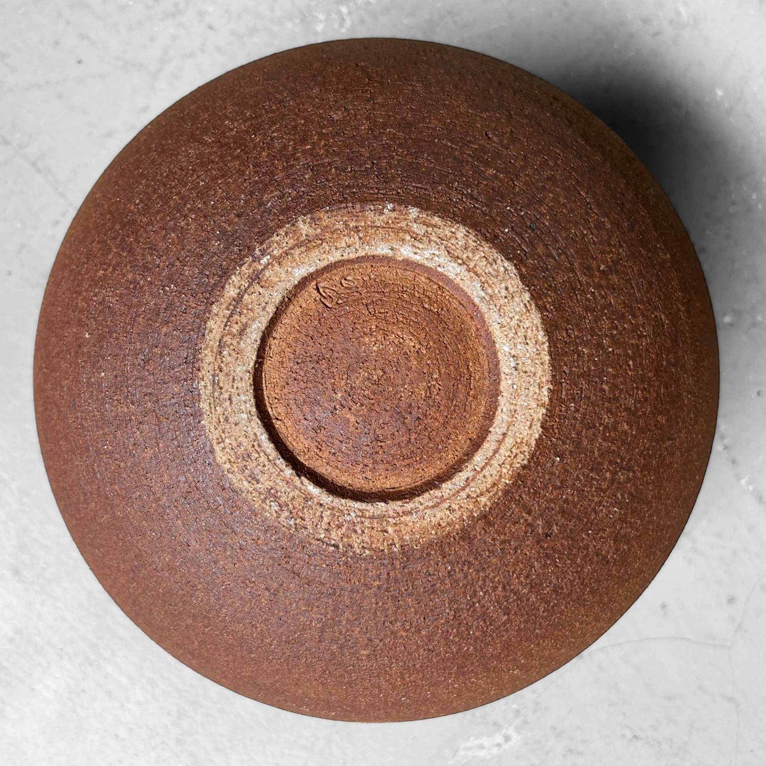 Mid Century Shigaraki Ikebana Bloemenvaas, Japan. Mid Century Shigaraki Ikebana Bloemenvaas, Japan.