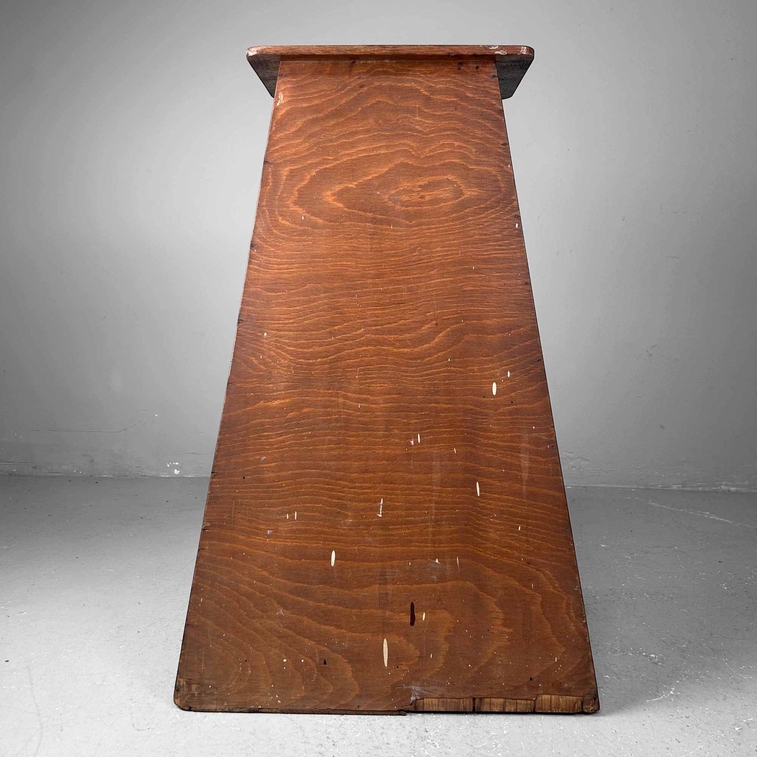 Minimalist Fumidai, Wooden Step, Taishō period, Japan.