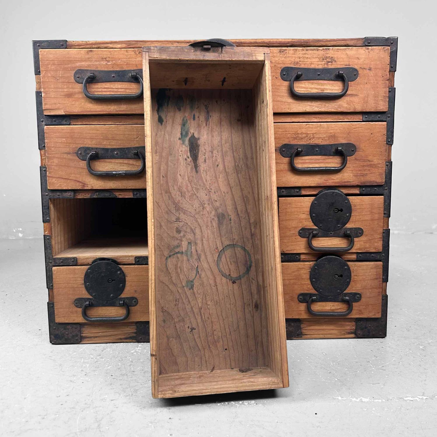 Kleine Japanse Tansu Ladekast, Meiji-periode.