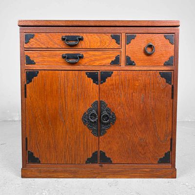 Japanse Vintage Uitklapbaar Naaimachine Kastje, Shōwa-periode.