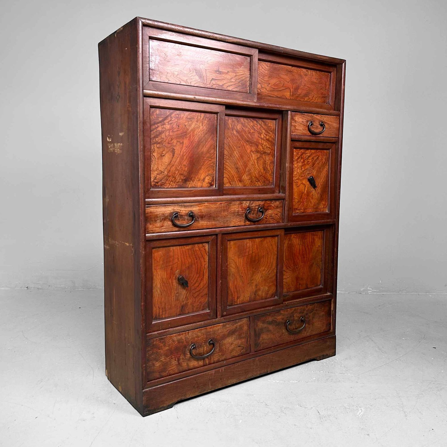 Antique Cha Tansu, Japanese Tea Cabinet, Taishō Period.