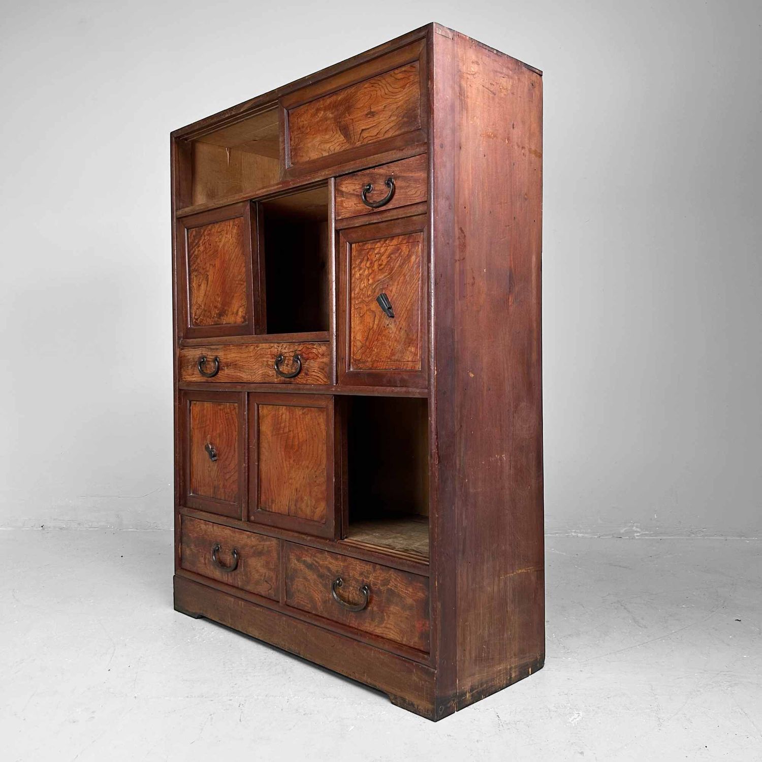 Antique Cha Tansu, Japanese Tea Cabinet, Taishō Period.