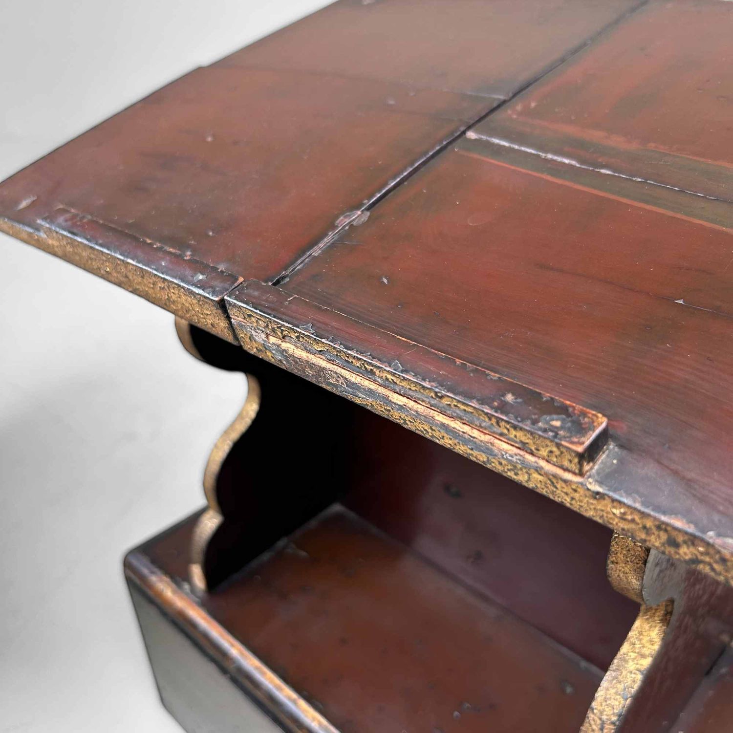 Japanese Shinto Handana (机経) Reading Stand, Edo Period. Japanese Shinto Handana (机経) Reading Stand, Edo Period.