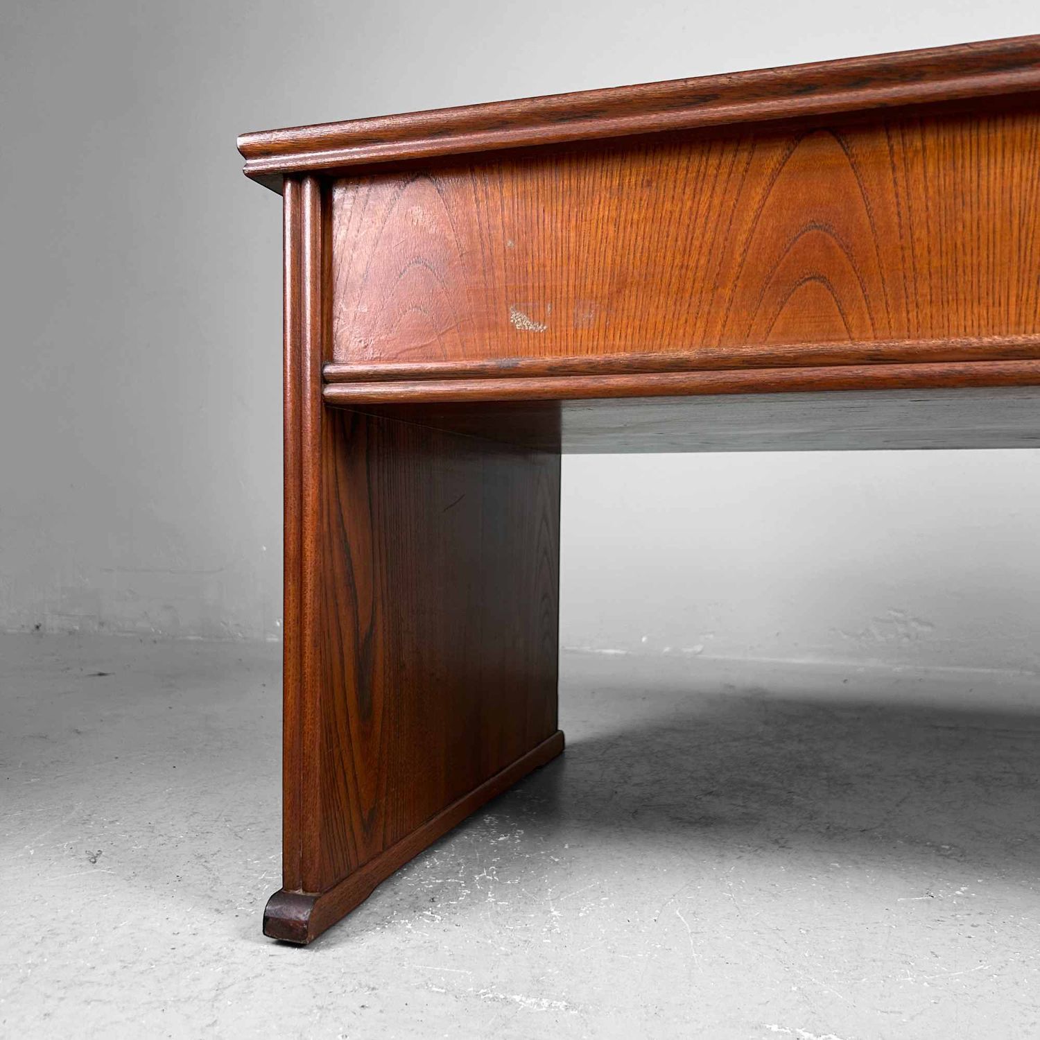 Japanese Shosai-Ki Writing Desk, 書斎机, Shōwa Period.