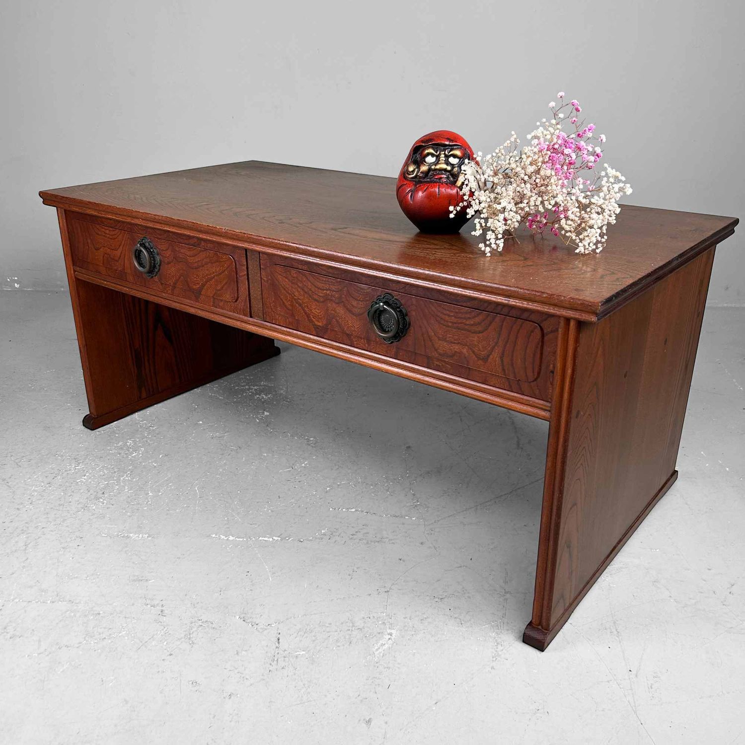 Japanese Shosai-Ki Writing Desk, 書斎机, Shōwa Period.