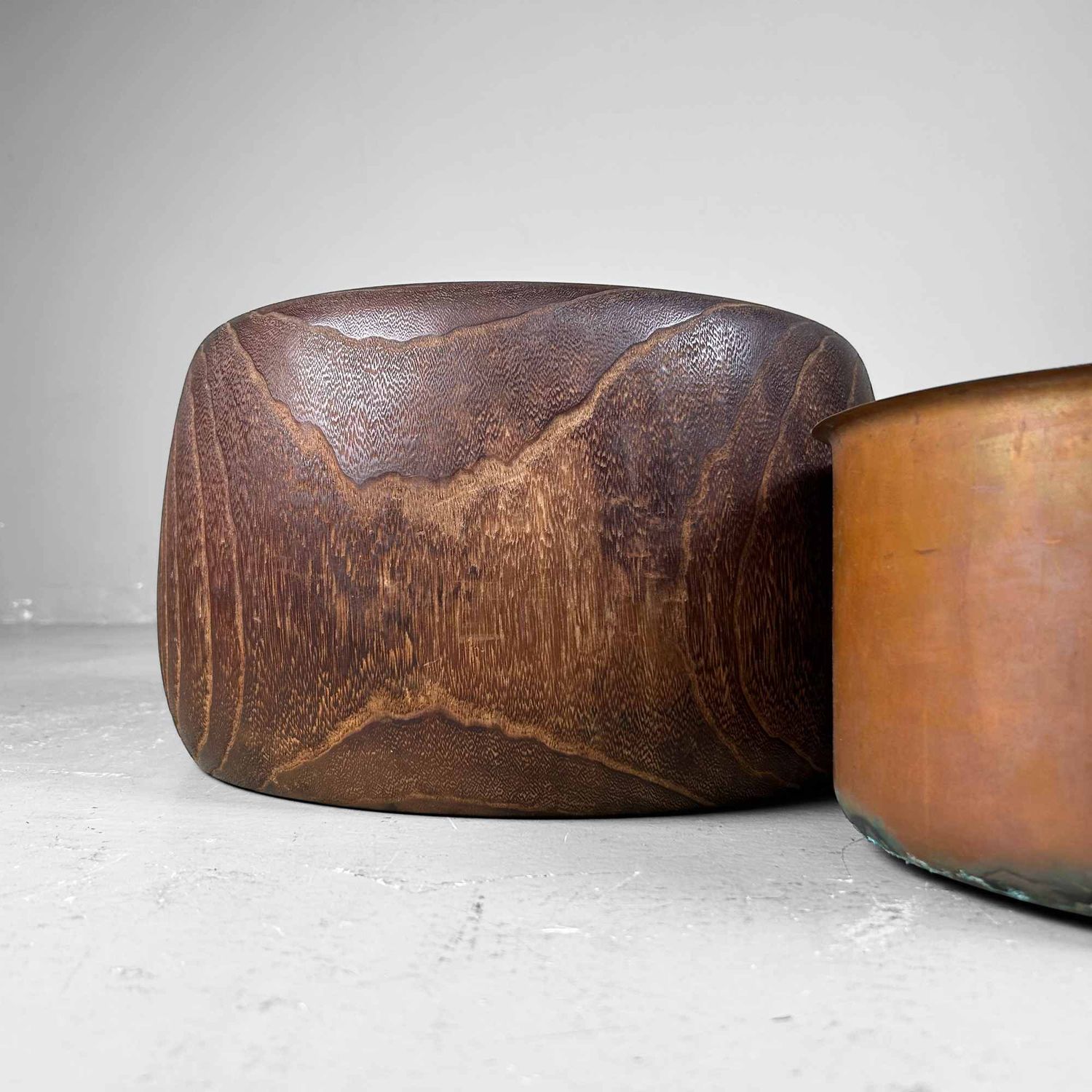 Traditional Hibachi (火鉢), Japanese Fire Pot, Taishō Period, Japan.