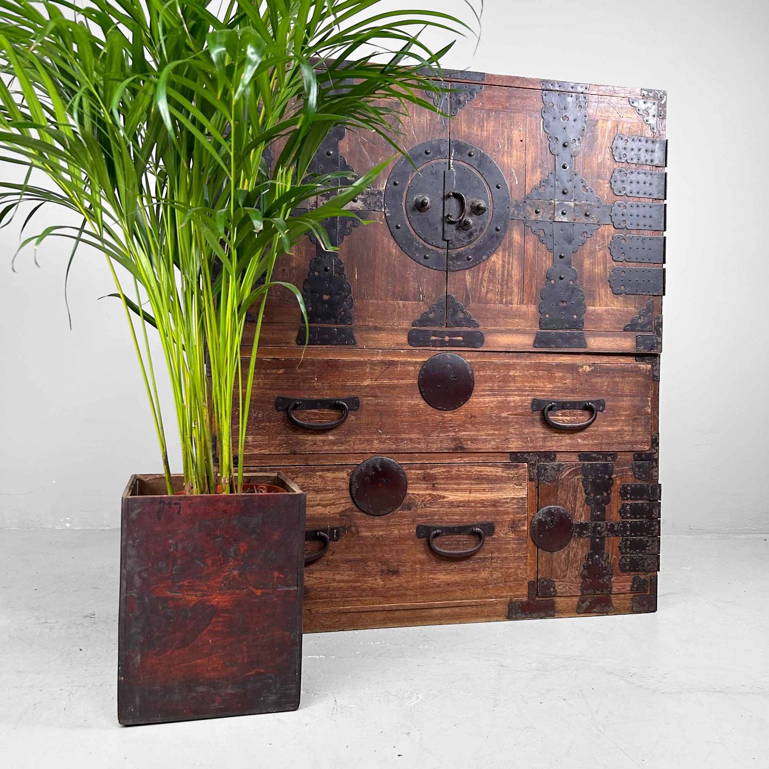 Kannon Biraki Isho Tansu, Traditional Clothing Chest, Meiji Period, Japan.
