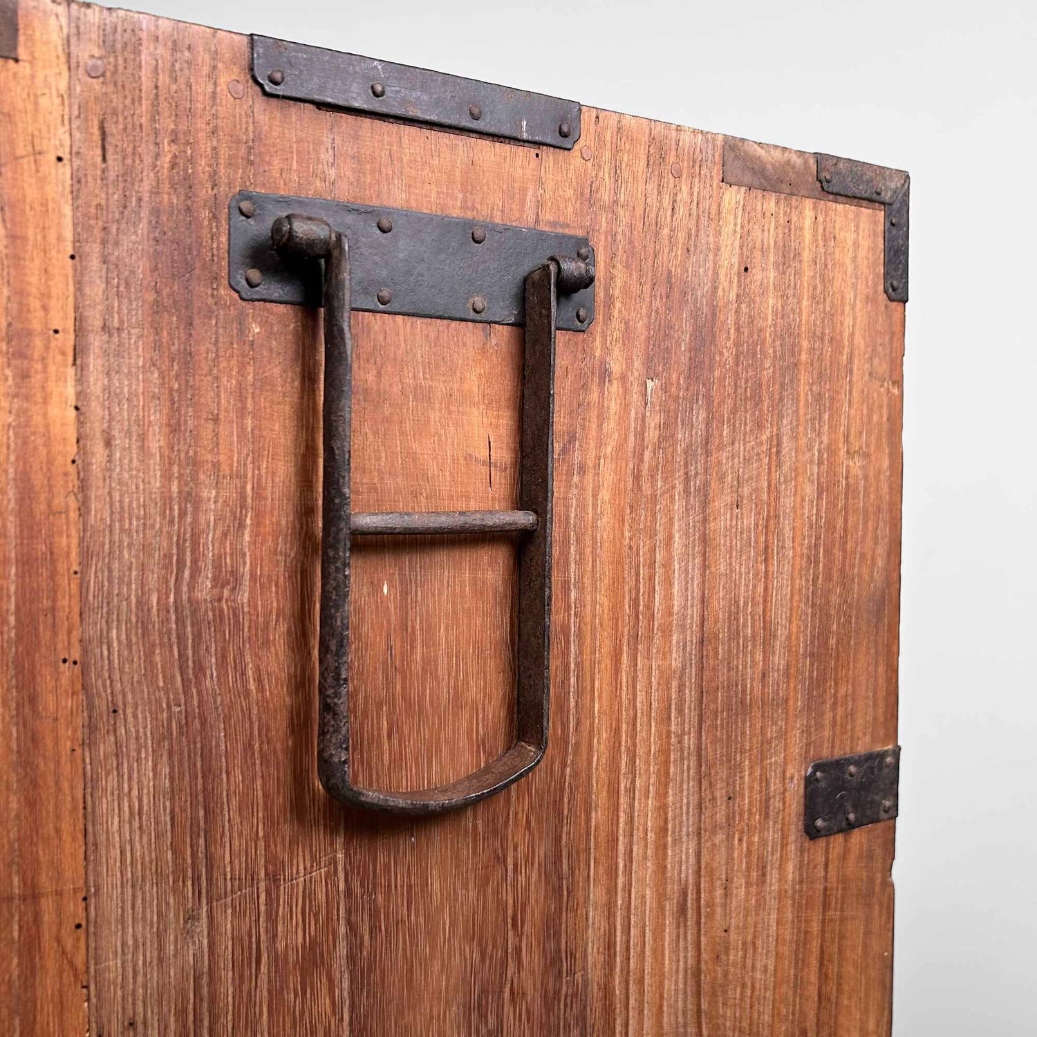 Traditional Japanese Kimono Tansu Chest of Drawers, Meiji period.