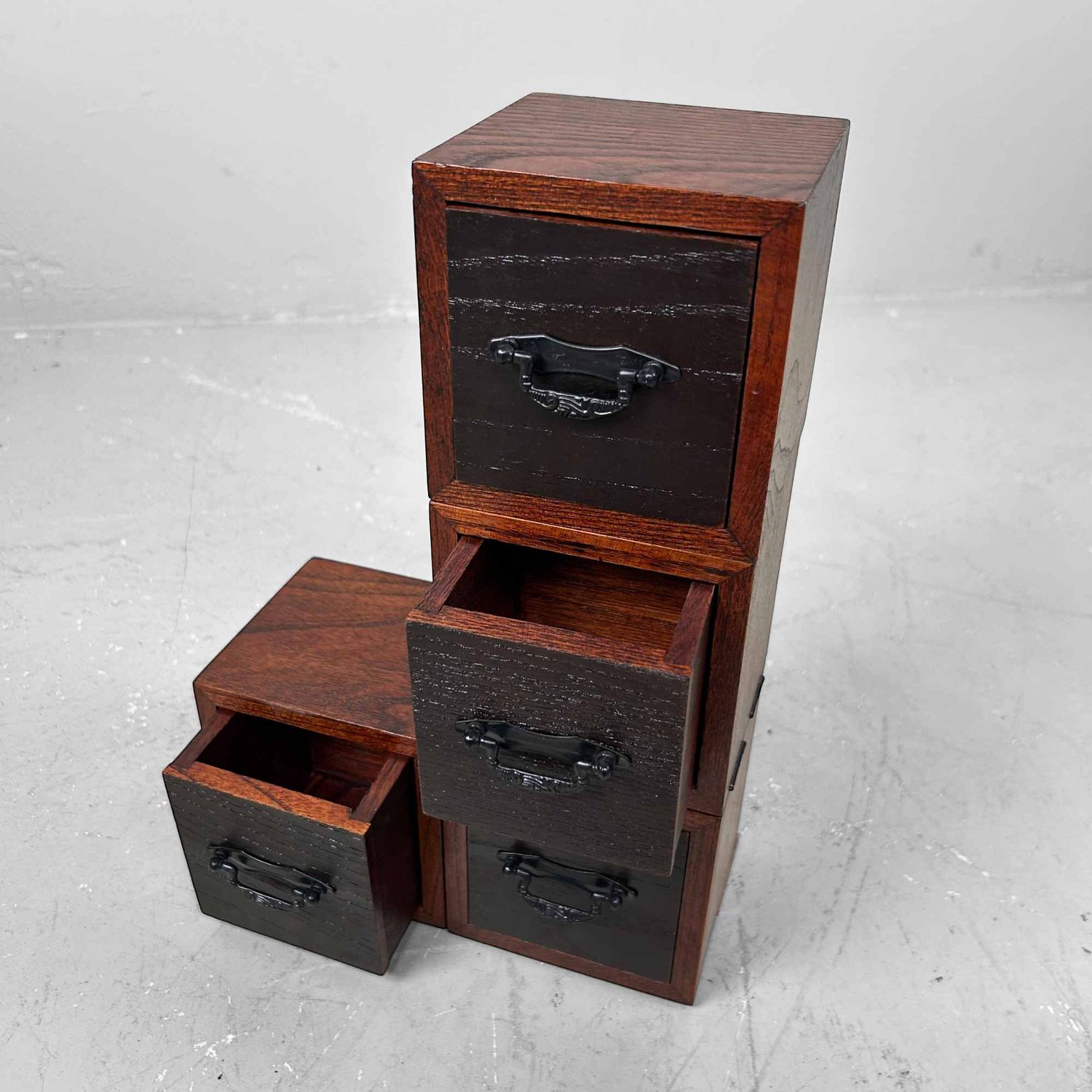 Small Modular Japanese Drawer Cabinet, Shōwa Period.