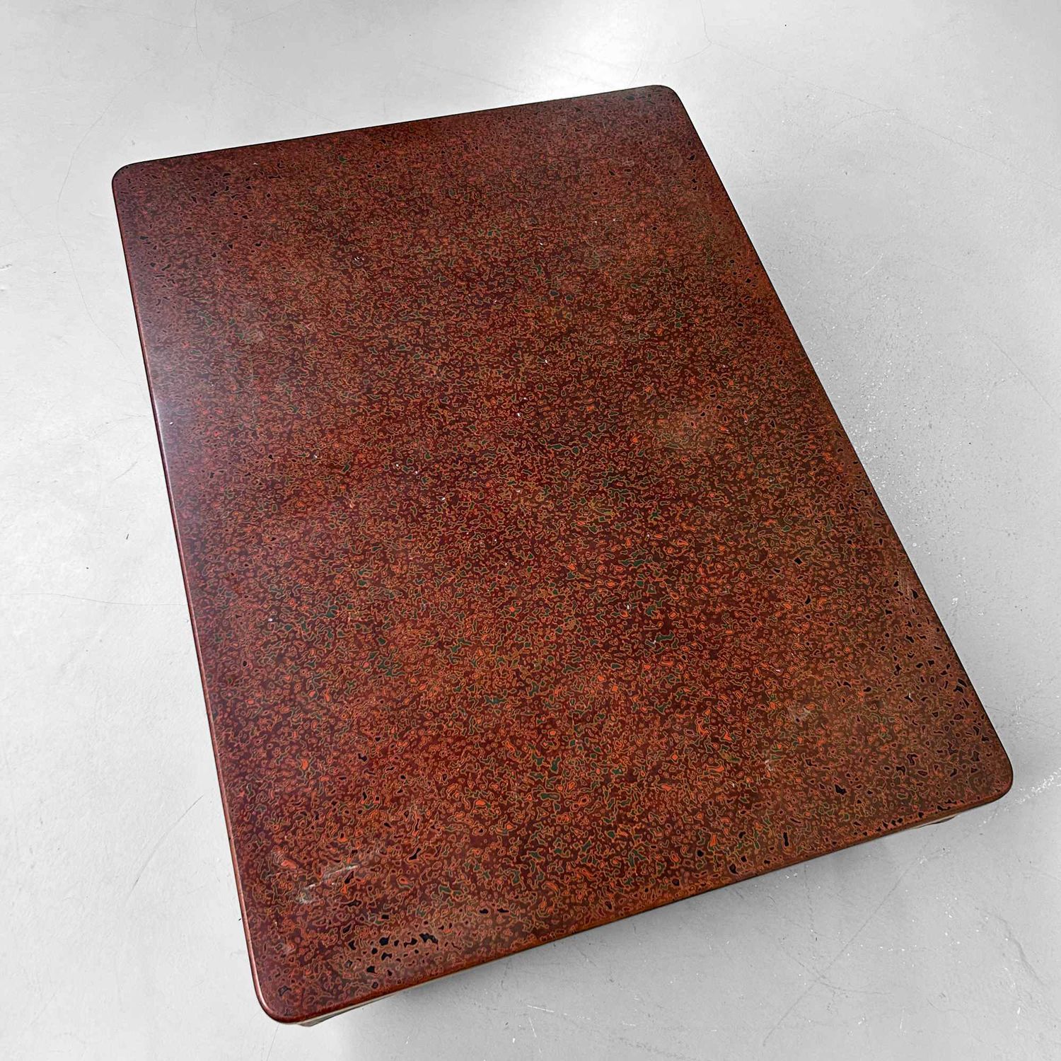 Elegante Lage Tafel, Tsugari Lakwerk, Chabudai, 1920s. Elegante Lage Tafel, Tsugari Lakwerk, Chabudai, 1920s.
