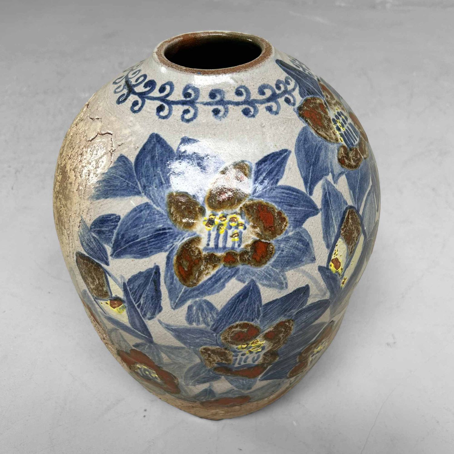 ​Unique Japanese Earthenware Ikebana Flower Vase, Taishō Period.
