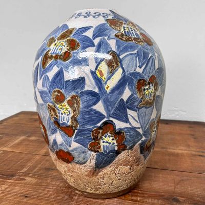 ​Unique Japanese Earthenware Ikebana Flower Vase, Taishō Period.