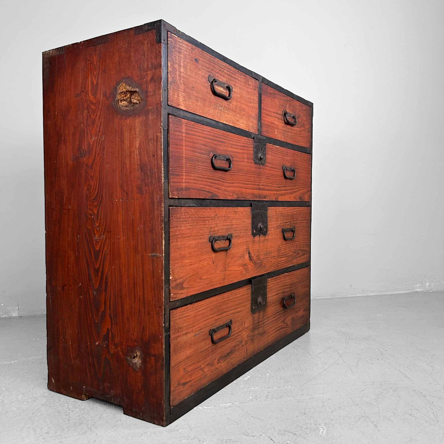Authentic Japanese Kimono Tansu Chest of Drawers, Meiji Period.