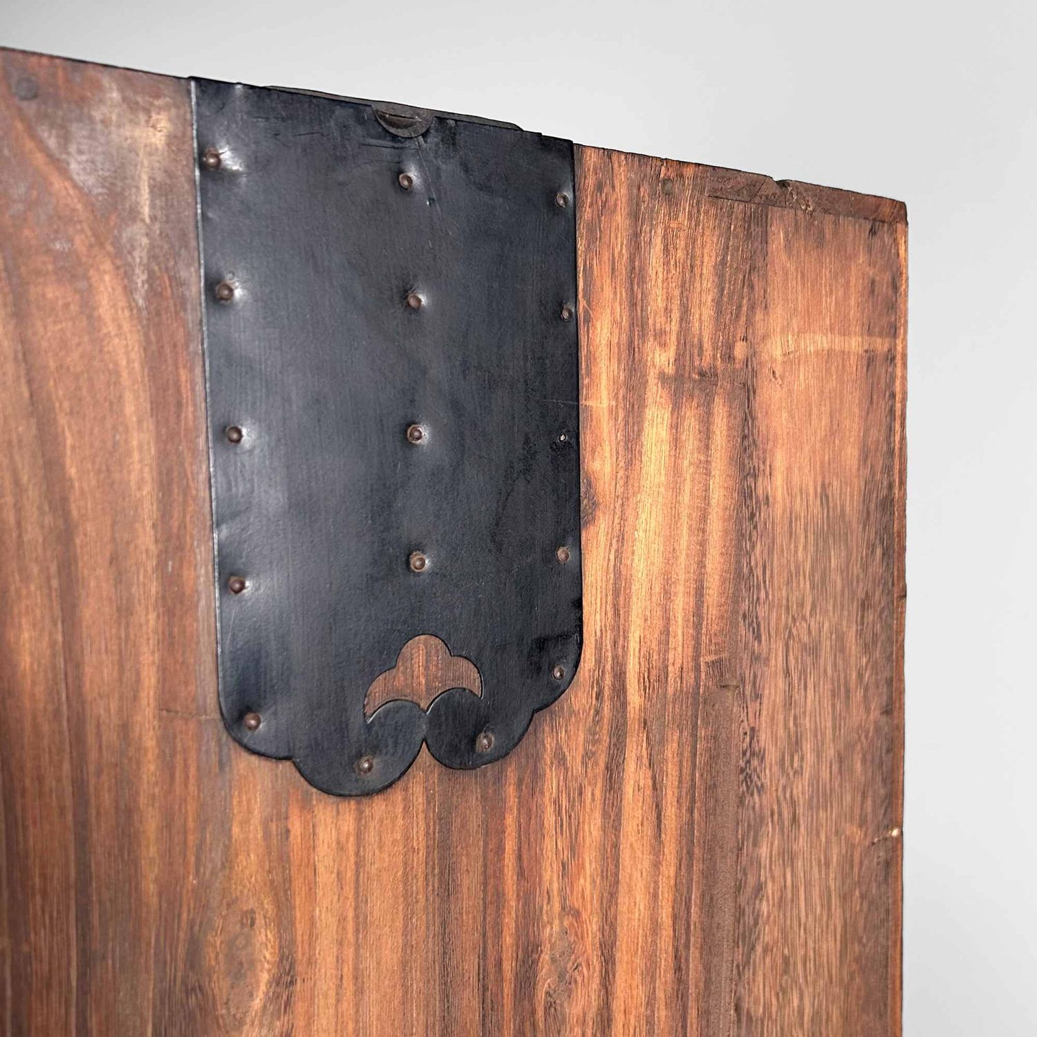 Japanse Kimono Paulownia Tansu Ladekast, Shōwa Periode.