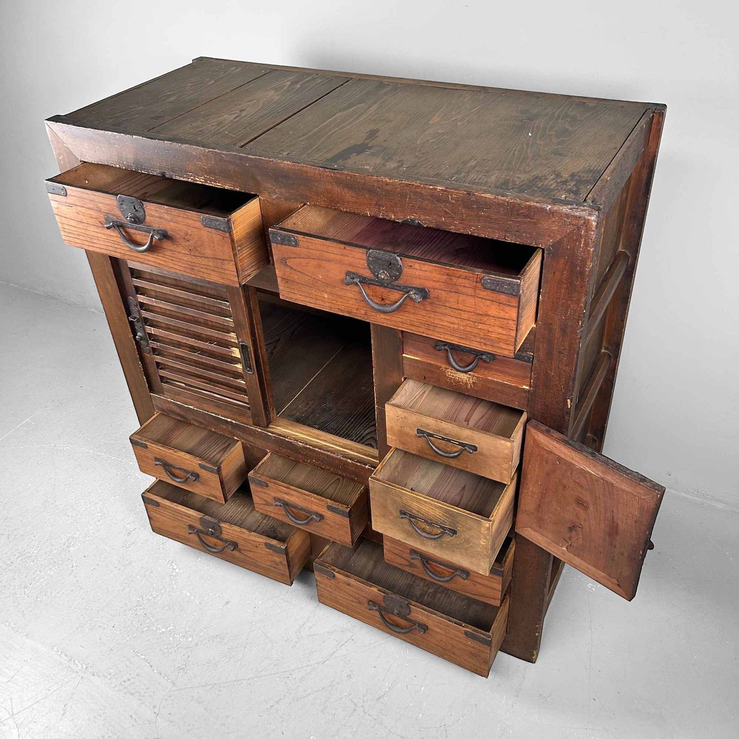 Traditional Japanese Tansu, Storage Cabinet, Meiji Period.