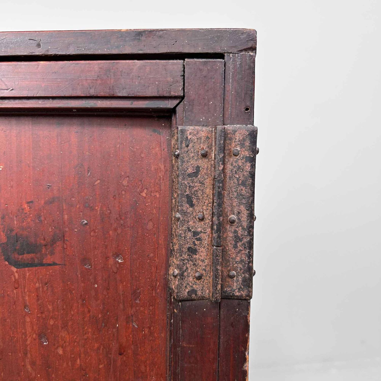 Chabako (茶箱), Storage Cabinet for Tea Ceremony, Meiji Period, Japan.