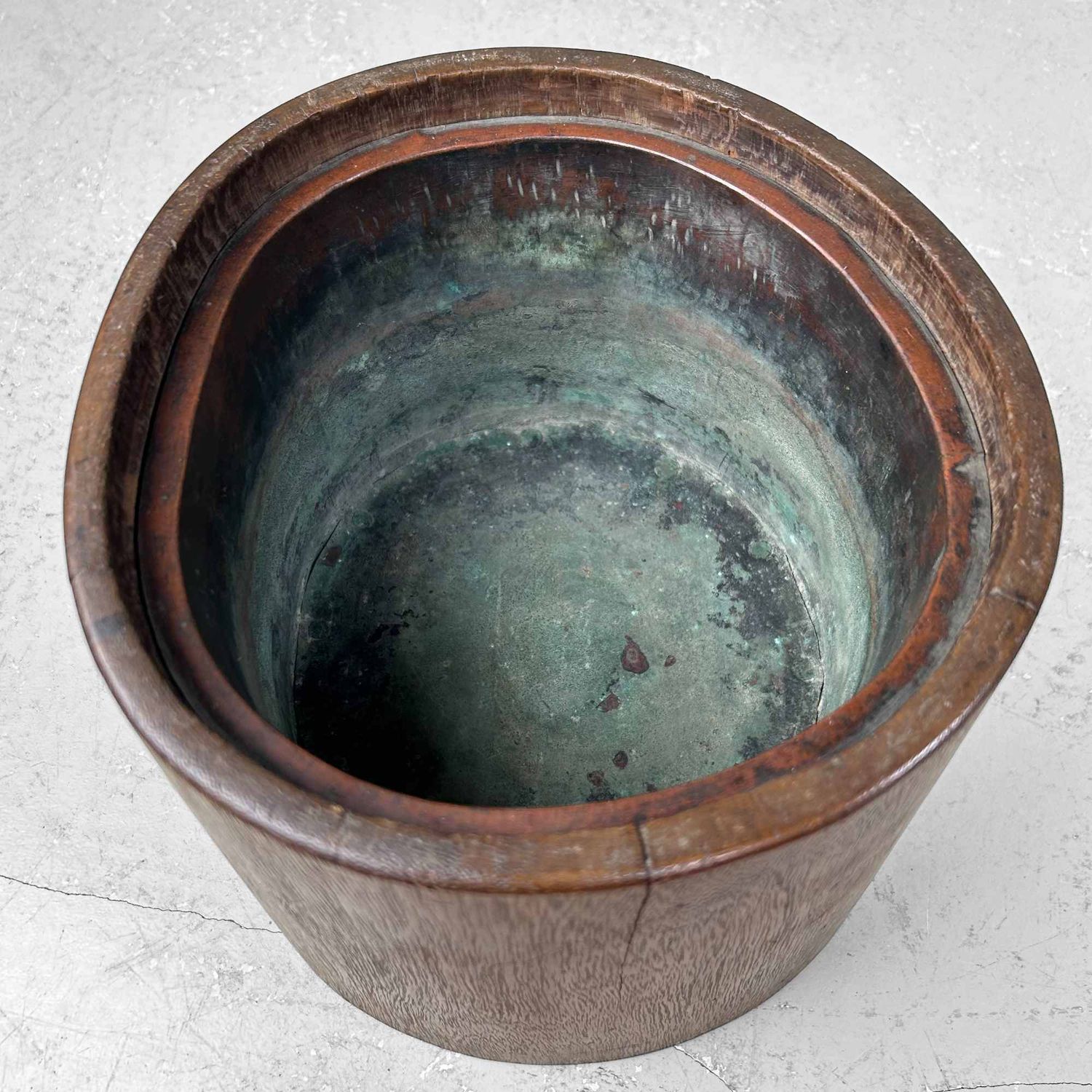 Unieke Houten 'Boomstam' Hibachi 火鉢  Japan, Meiji periode.