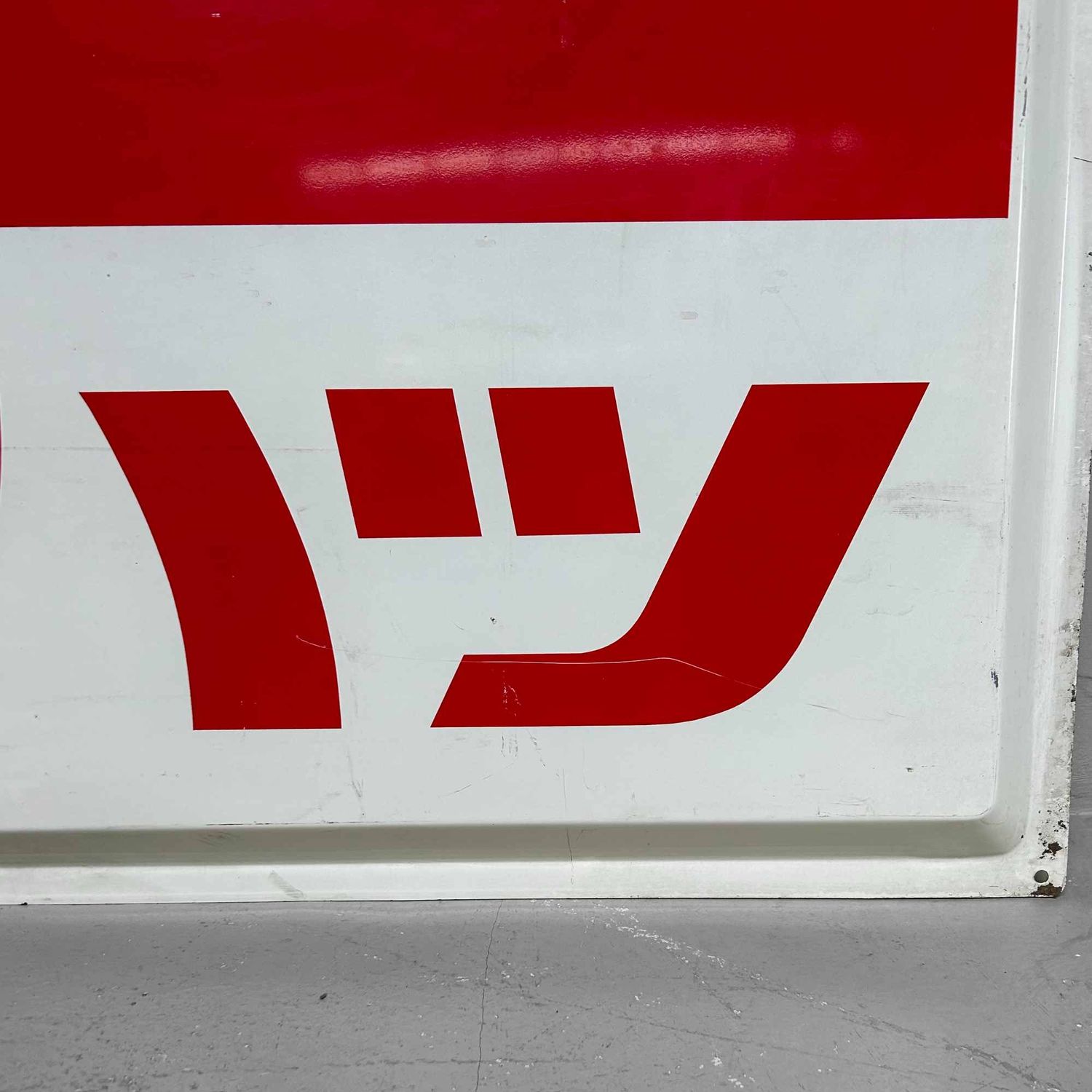 Groot Metalen 'Daihatsu' Reclamebord, Shōwa periode, Japan.