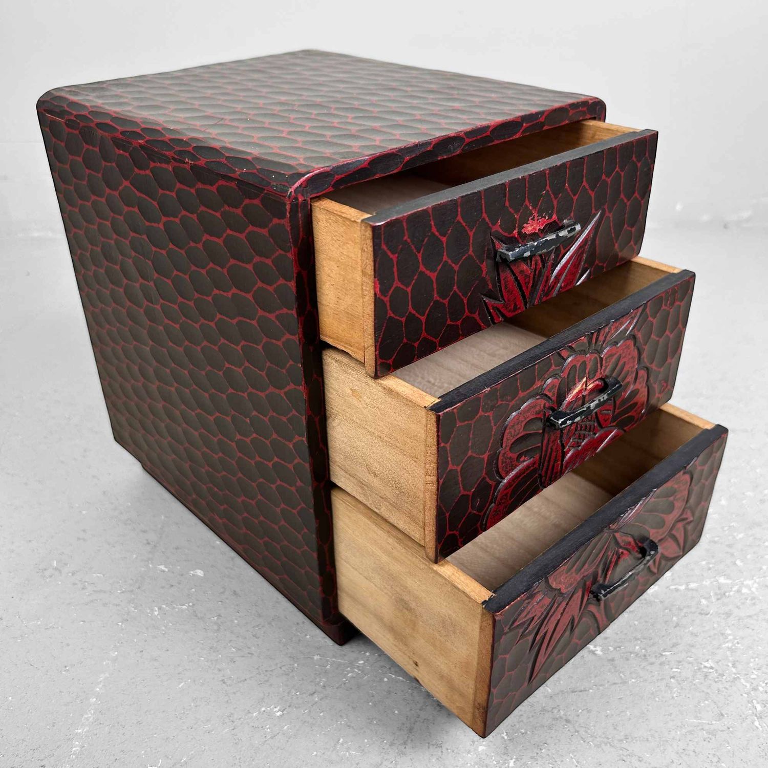 Vintage Kamakura Bori Haribako, Japans Naaikastje, Shōwa, Japan.