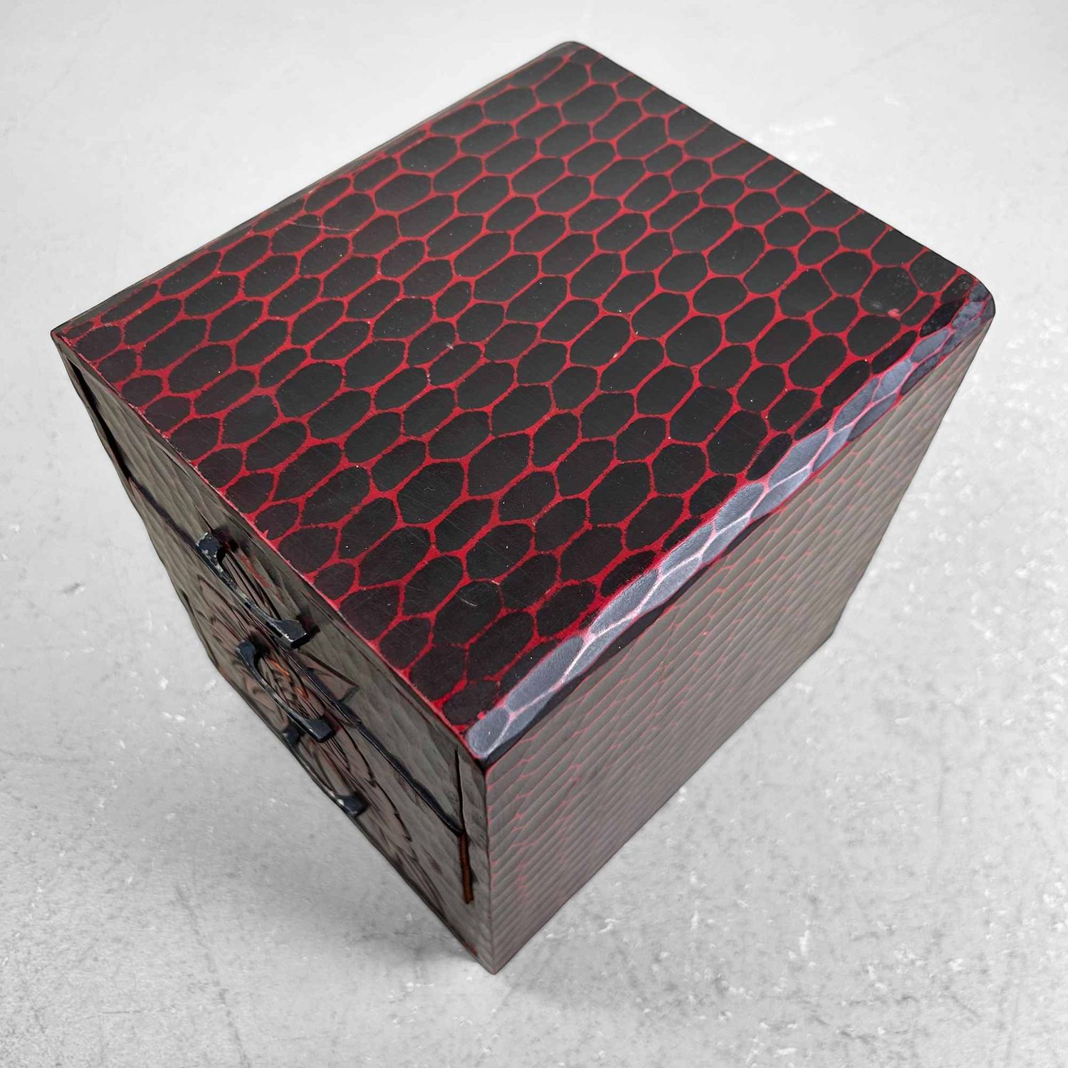 Vintage Kamakura Bori Haribako, Japans Naaikastje, Shōwa, Japan.