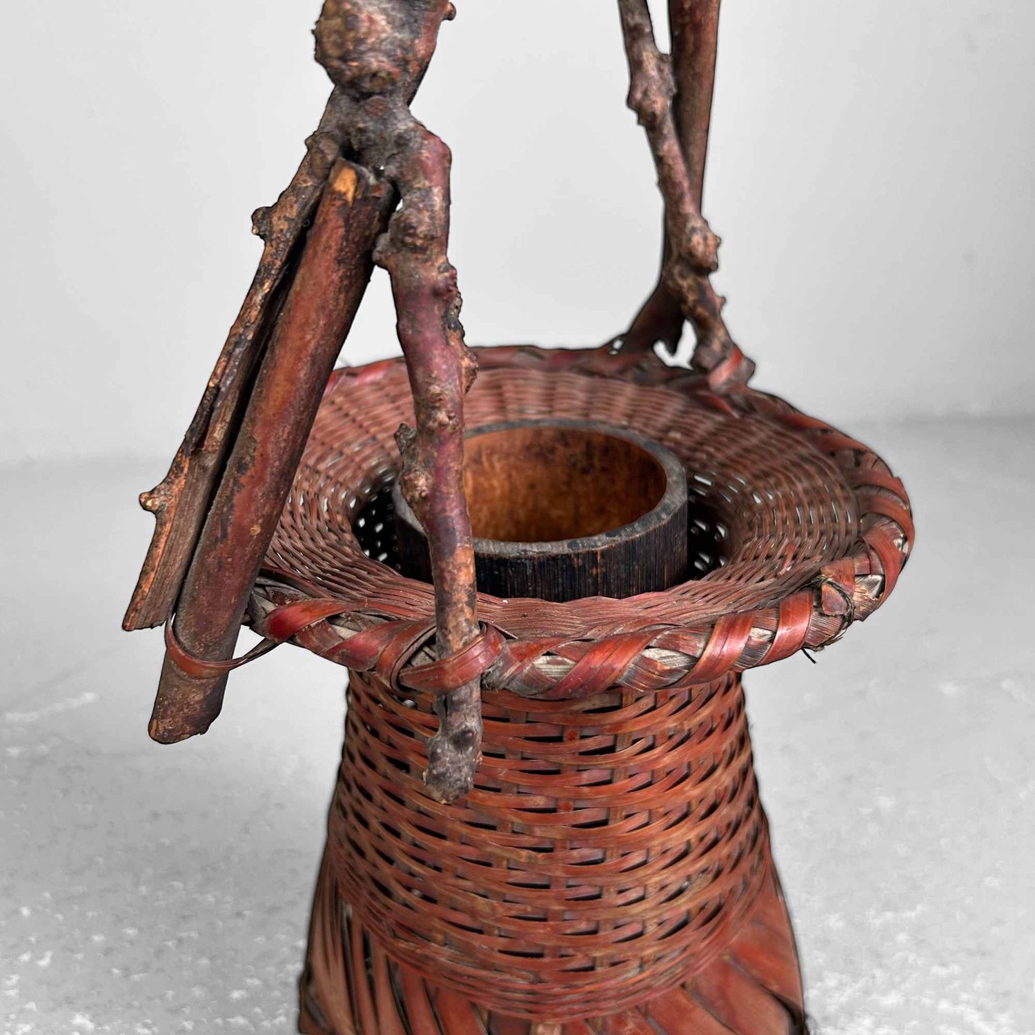 Handgevlochten Ikebana 生け花 Bamboe Bloemenmand, jaren '50.