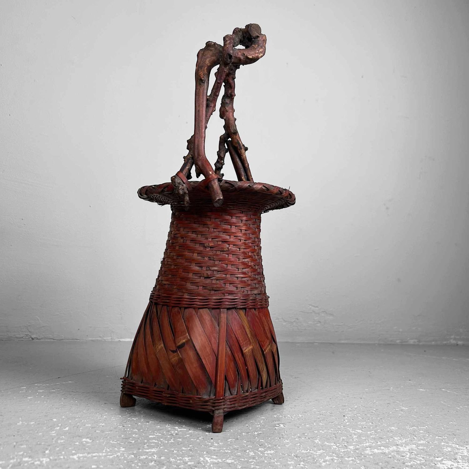 Handgevlochten Ikebana 生け花 Bamboe Bloemenmand, jaren '50.