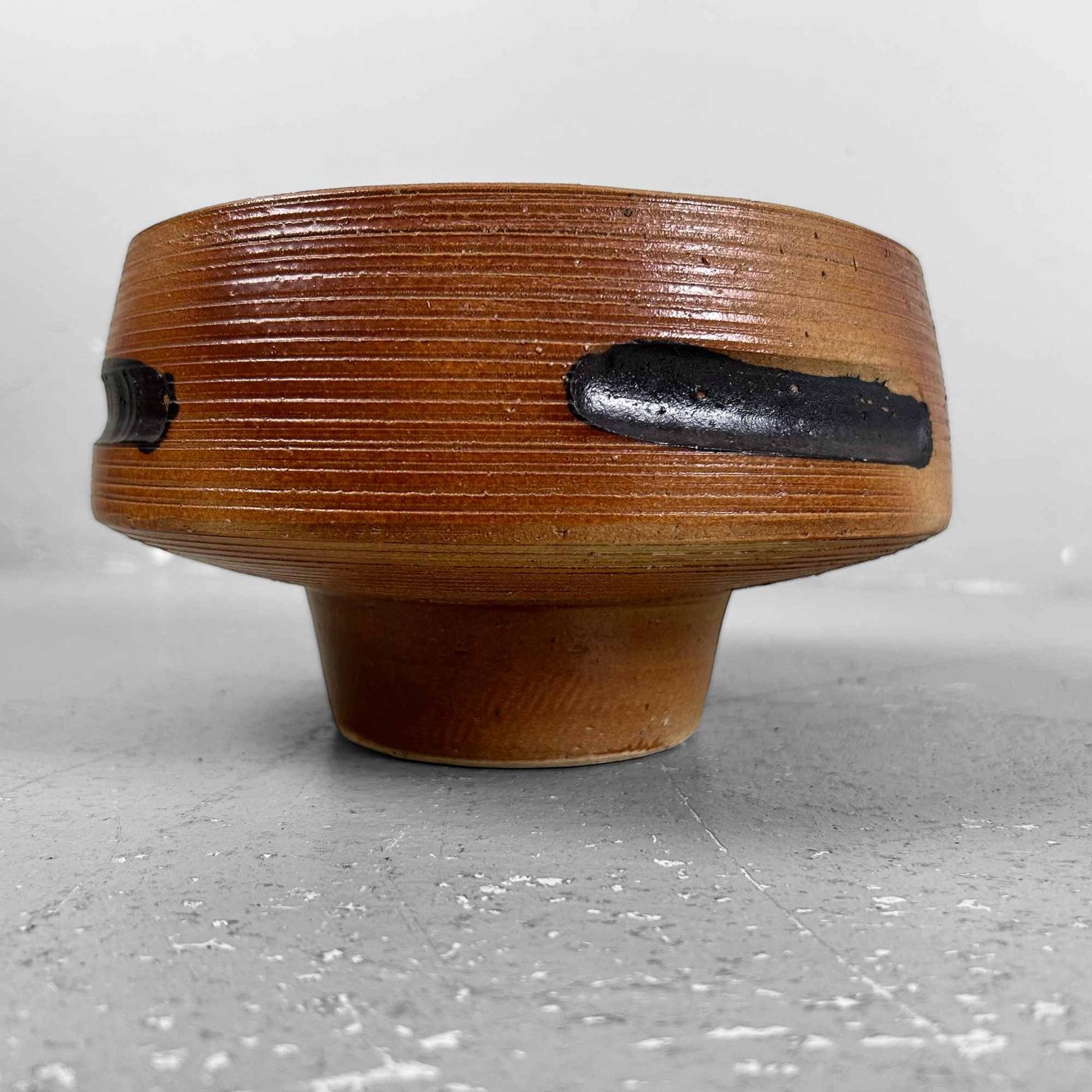 Earthenware Shigaraki Ikebana, Flower Bowl, Shōwa period.