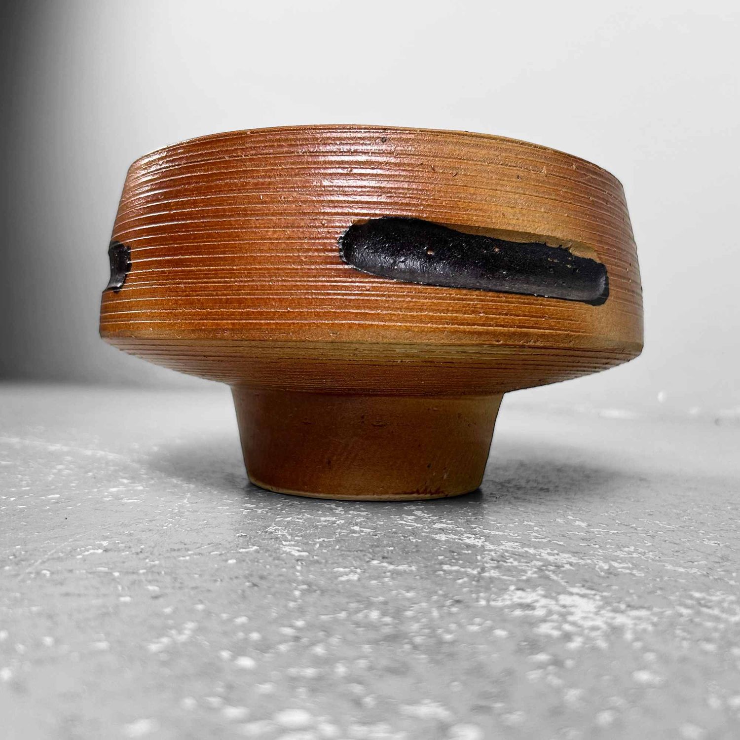 Aardewerken Shigaraki Ikebana, Bloemenschaal, Shōwa-periode.