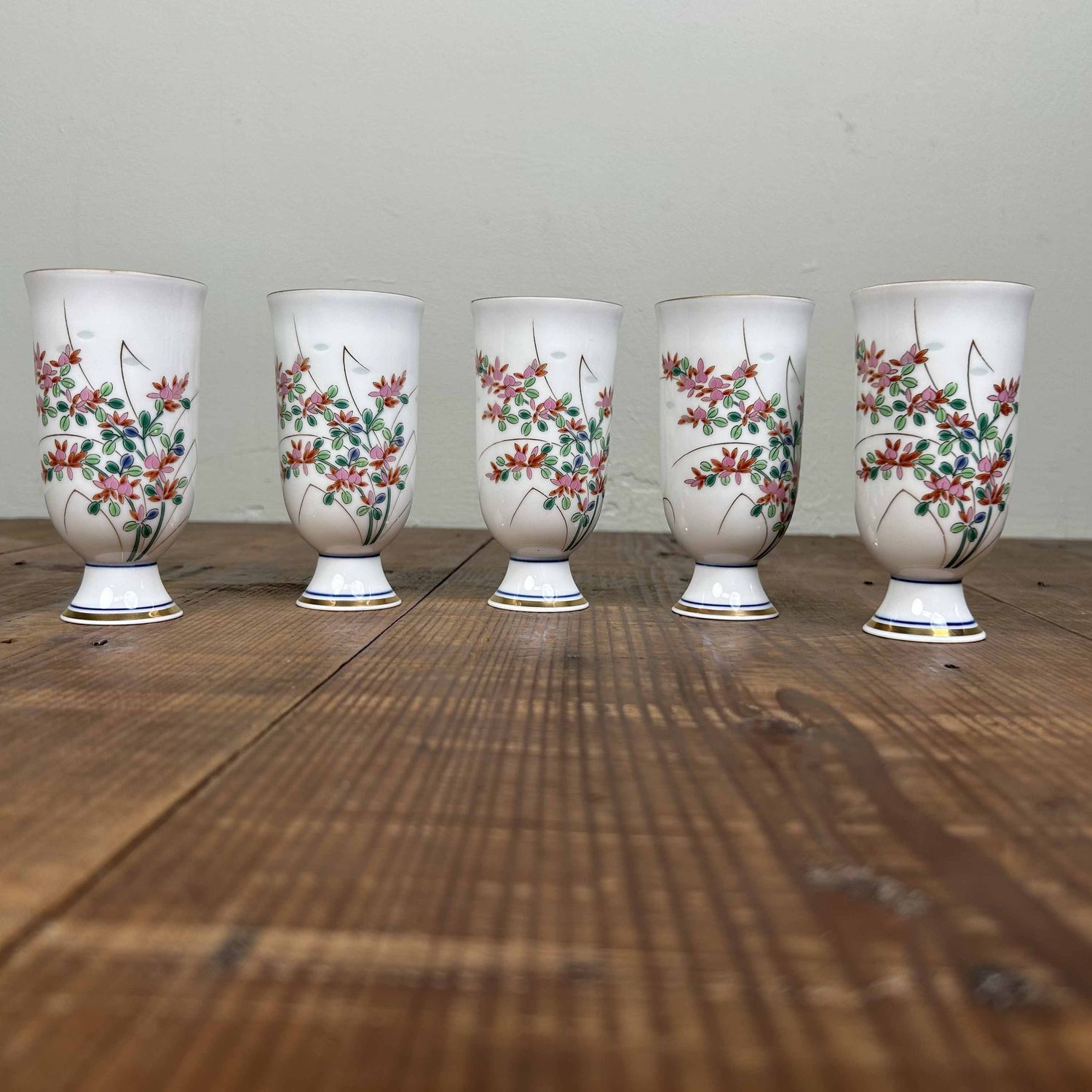 Rare Set of Sake/Tea Cups, Shobido Honten, Arita, Shōwa Period.