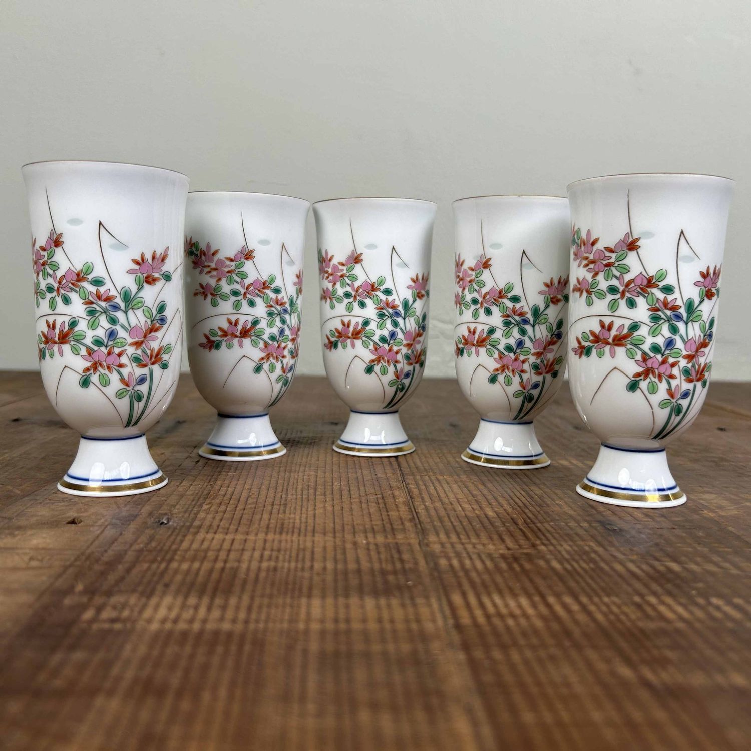 Rare Set of Sake/Tea Cups, Shobido Honten, Arita, Shōwa Period.