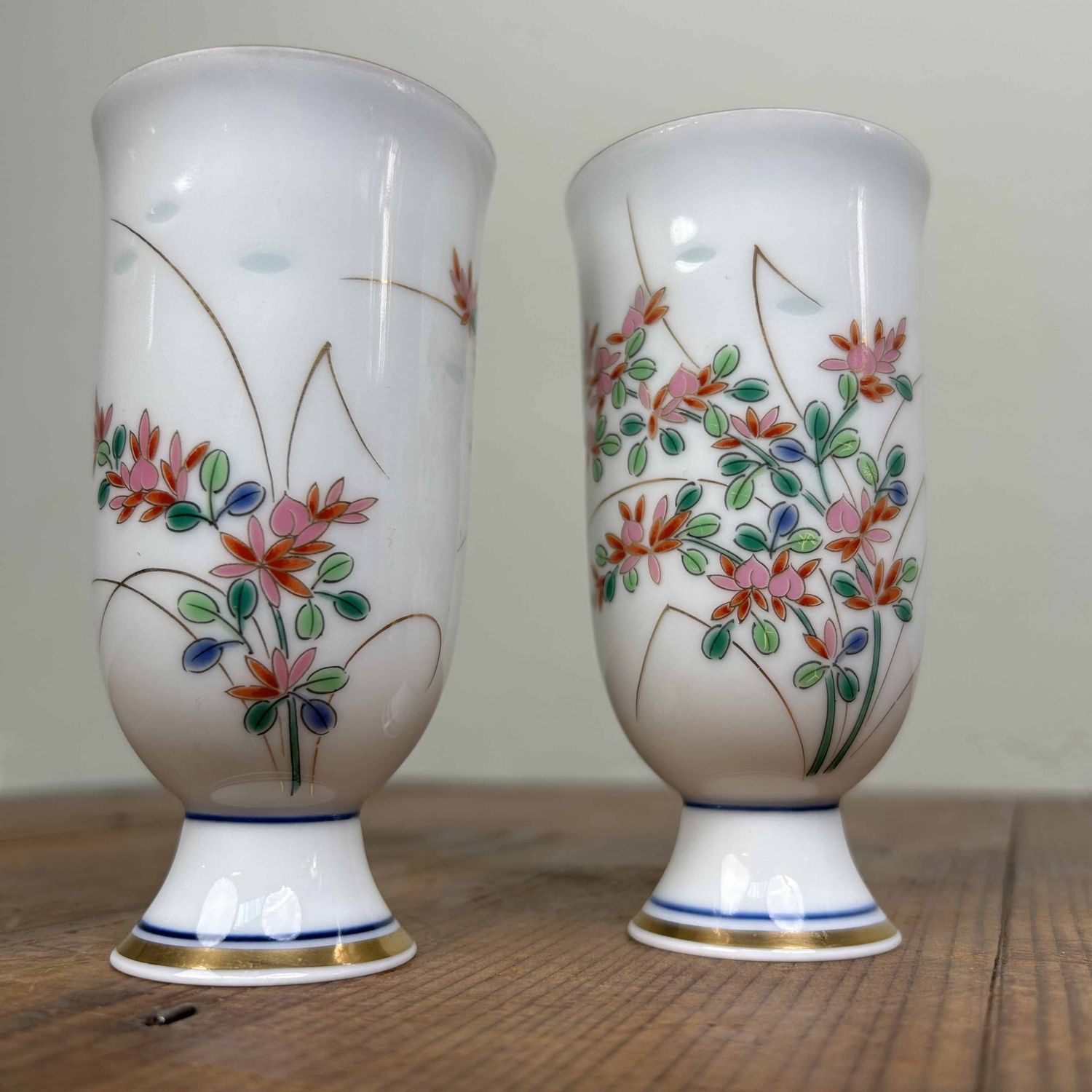 Rare Set of Sake/Tea Cups, Shobido Honten, Arita, Shōwa Period.