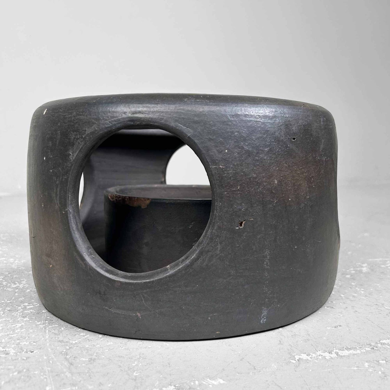Minimalist Earthenware Fire Pot, Hibachi, Meiji period, Japan.