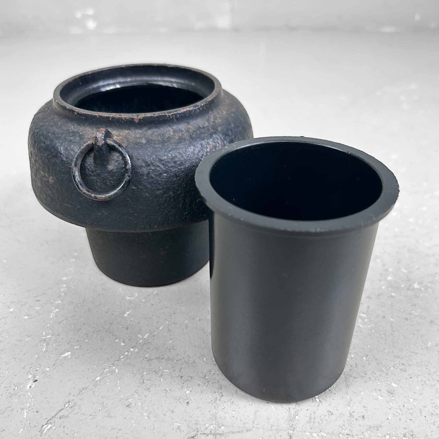 Japanese Cast Iron 'Chagama​ Furo' Ashtray, Nambu Tekki, Shōwa Period.