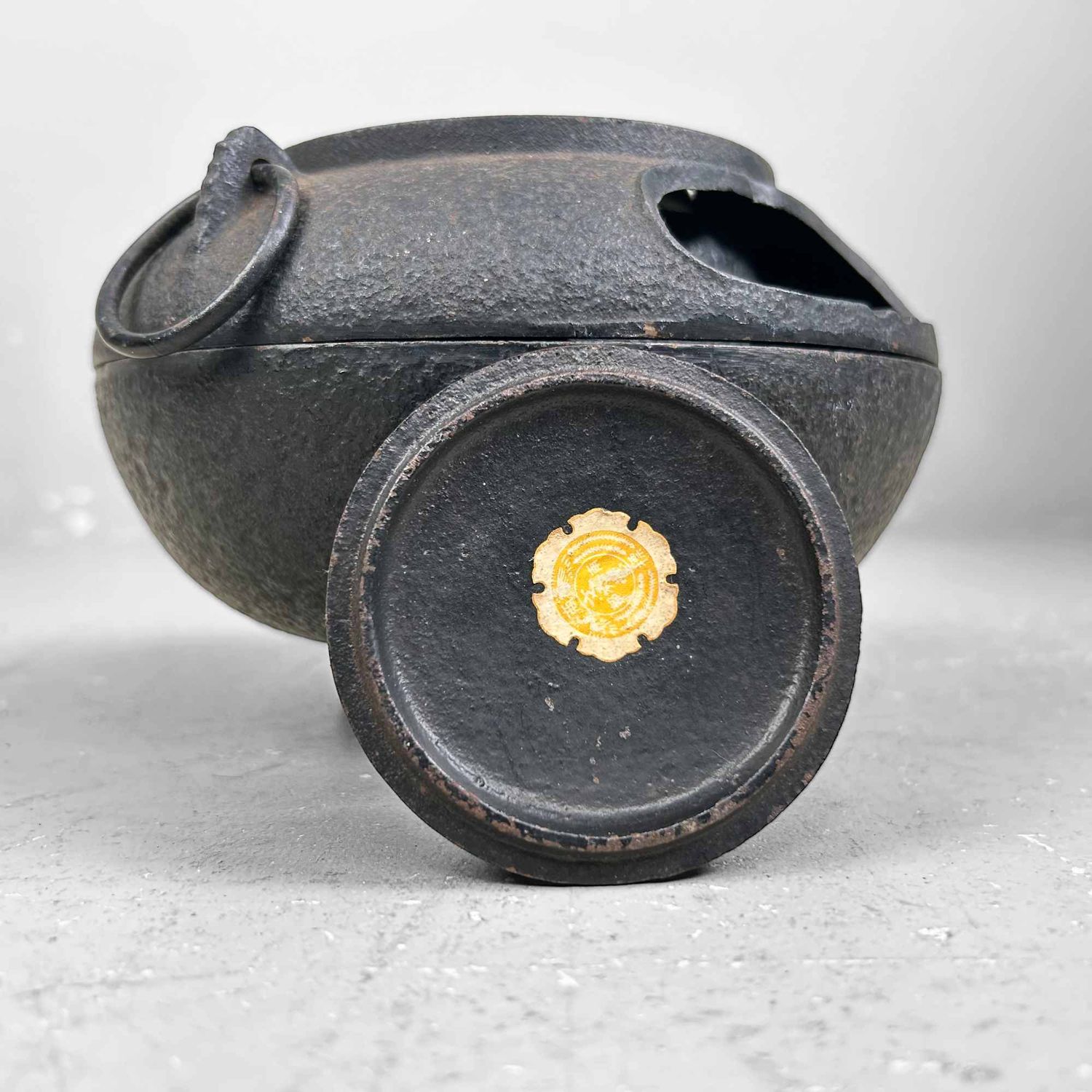 Japanese Cast Iron 'Chagama​ Furo' Ashtray, Nambu Tekki, Shōwa Period.
