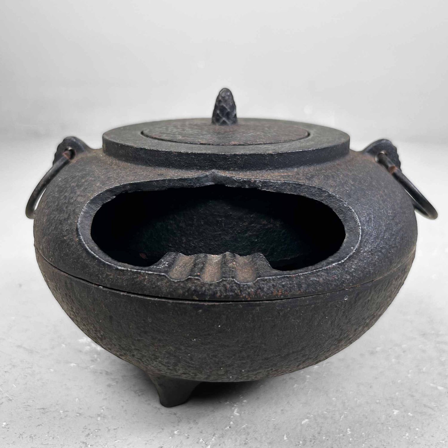 Japanese Cast Iron 'Chagama​ Furo' Ashtray, Nambu Tekki, Shōwa Period.