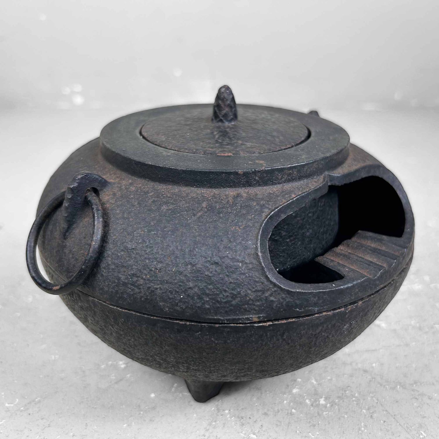 Japanese Cast Iron 'Chagama​ Furo' Ashtray, Nambu Tekki, Shōwa Period.