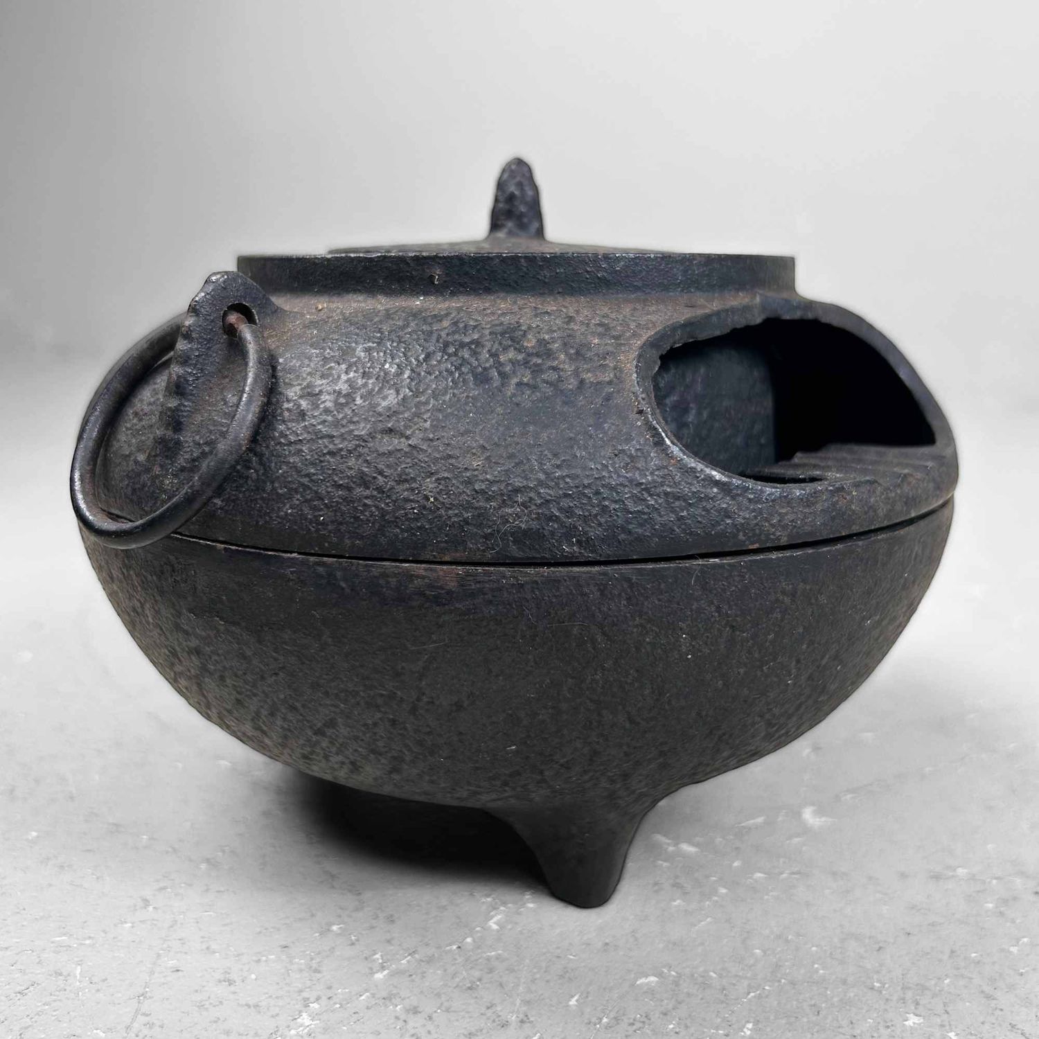 Japanese Cast Iron 'Chagama​ Furo' Ashtray, Nambu Tekki, Shōwa Period.
