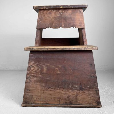 Minimalist Fumidai, Wooden Step Stool, Taishō Period, Japan.