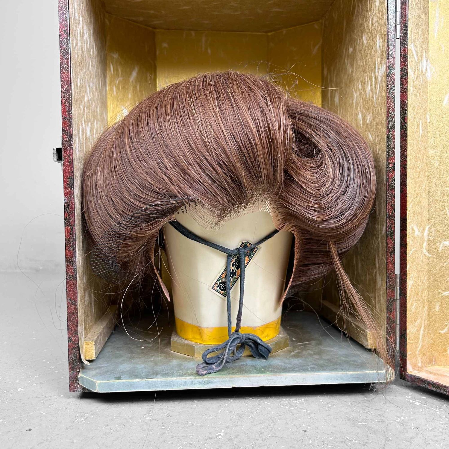 Japanese Katsura, Stage Wig, Yakaimaki 夜会巻, 1940s. Japanese Katsura, Stage Wig, Yakaimaki 夜会巻, 1940s.