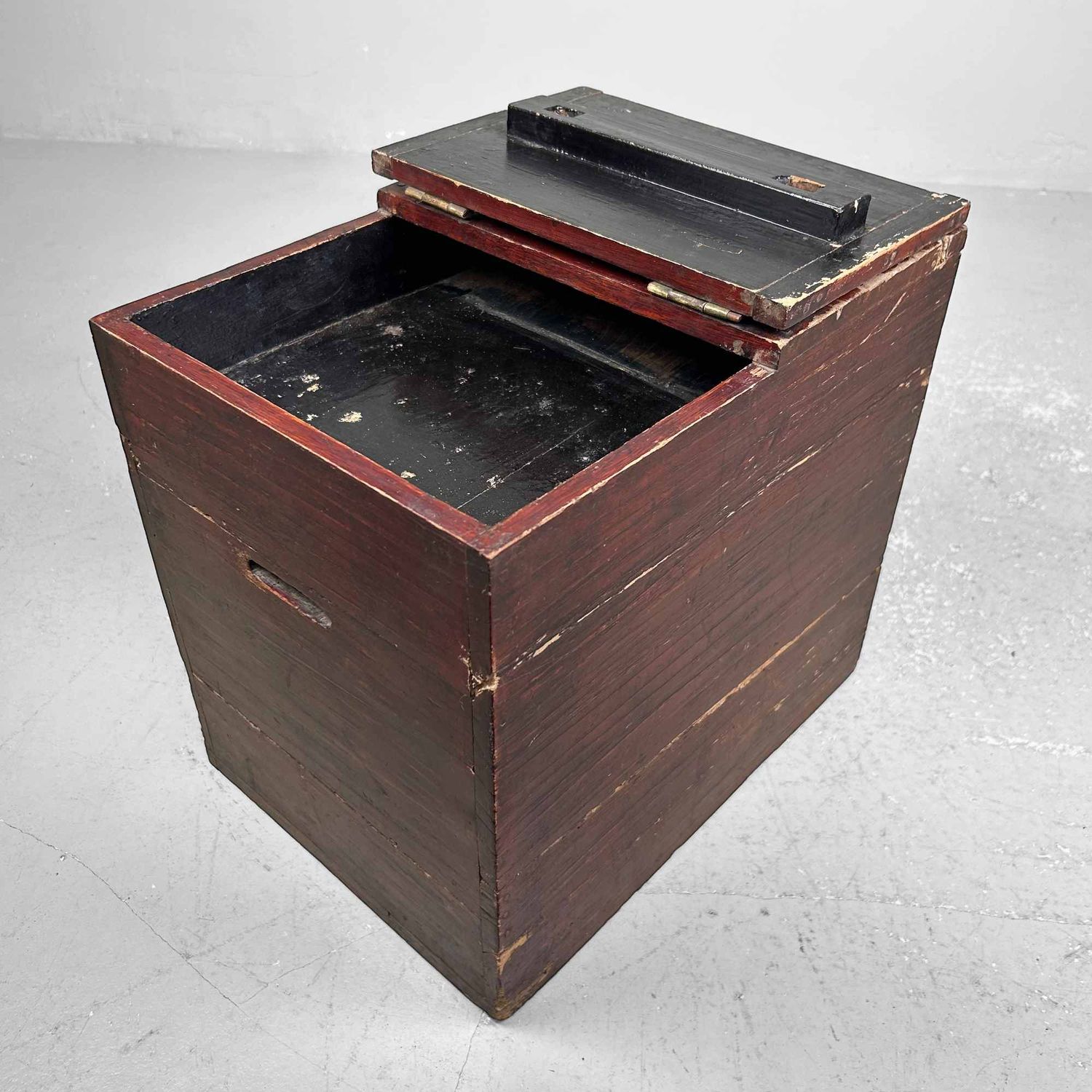 Japanese Antique Sewing Cabinet, Haribako, Taishō Period, Japan.