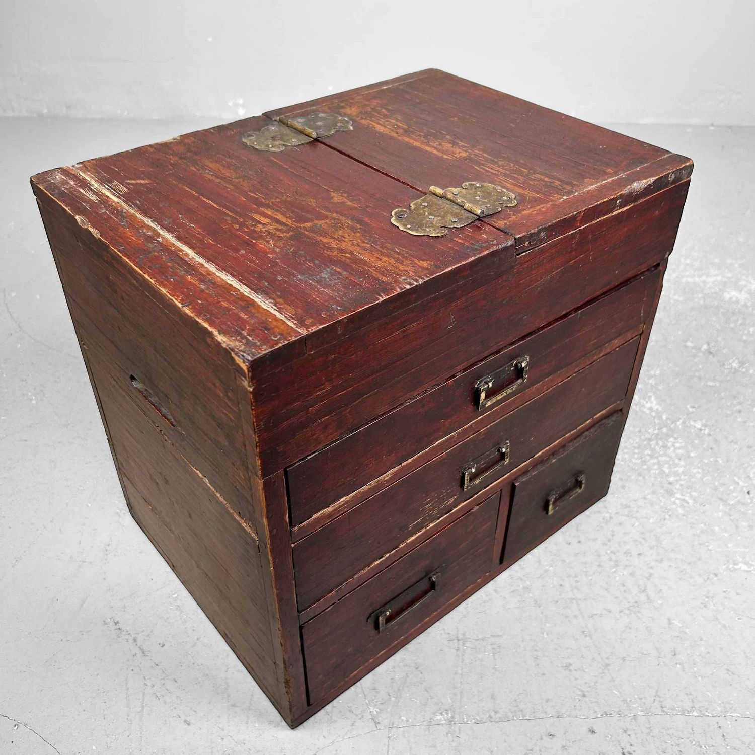Japanese Antique Sewing Cabinet, Haribako, Taishō Period, Japan.