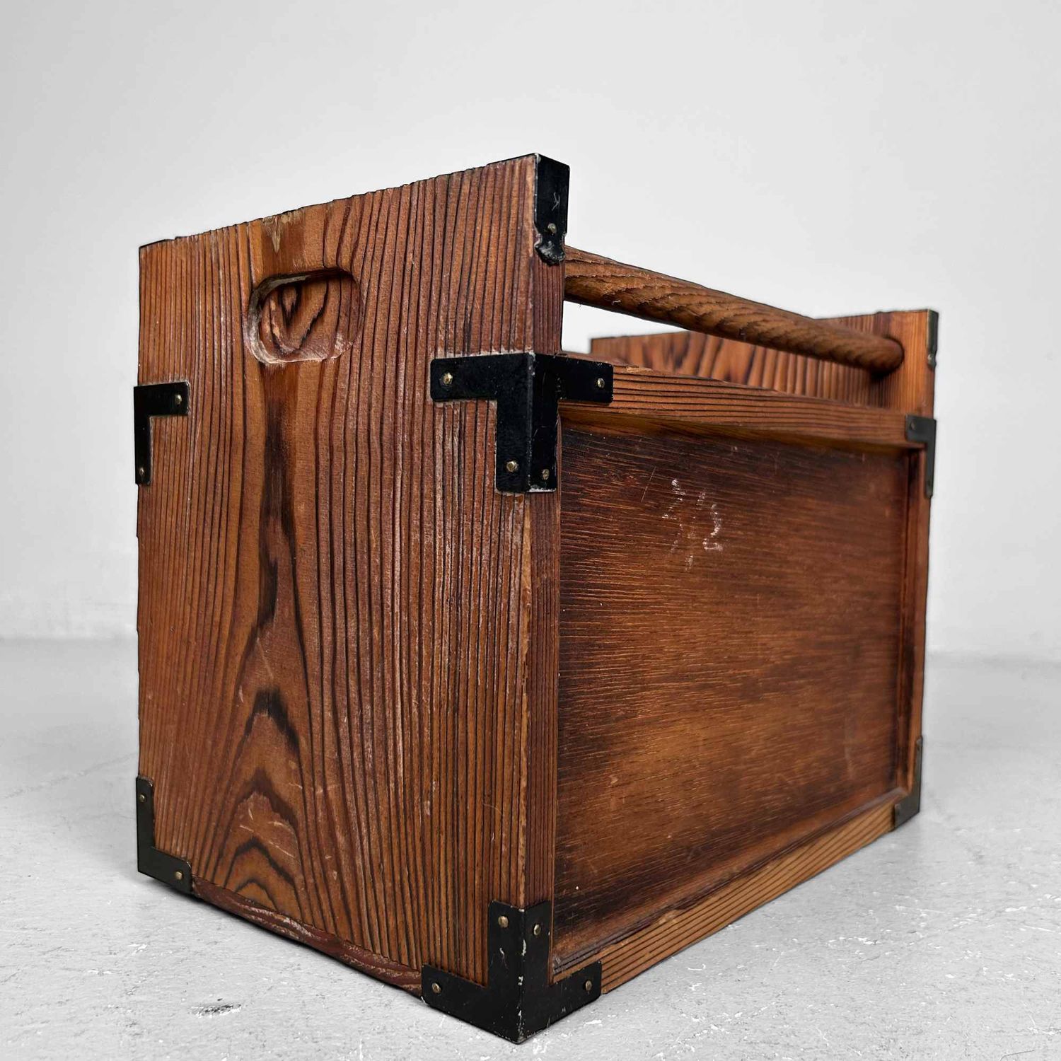 Yakusugi Kastje voor Juwelen, Japan, Shōwa-periode.