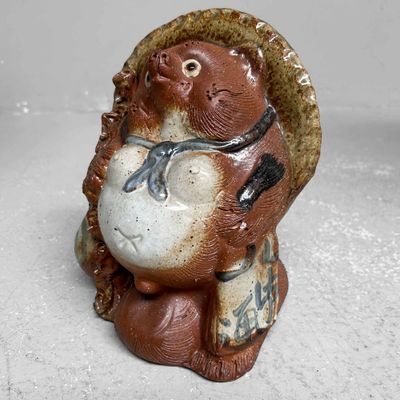 Decoratief Tanuki 狸 Beeld, Shōwa-periode, Japan.