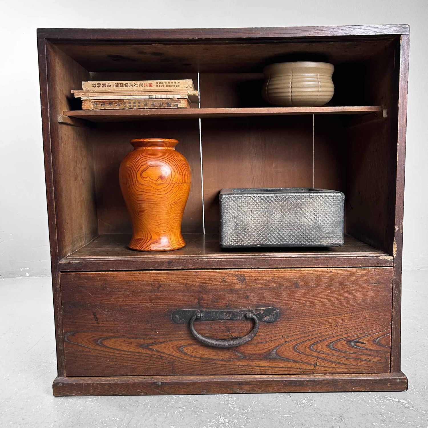 Kleine Japanse Tansu, Meiji periode, Japan.