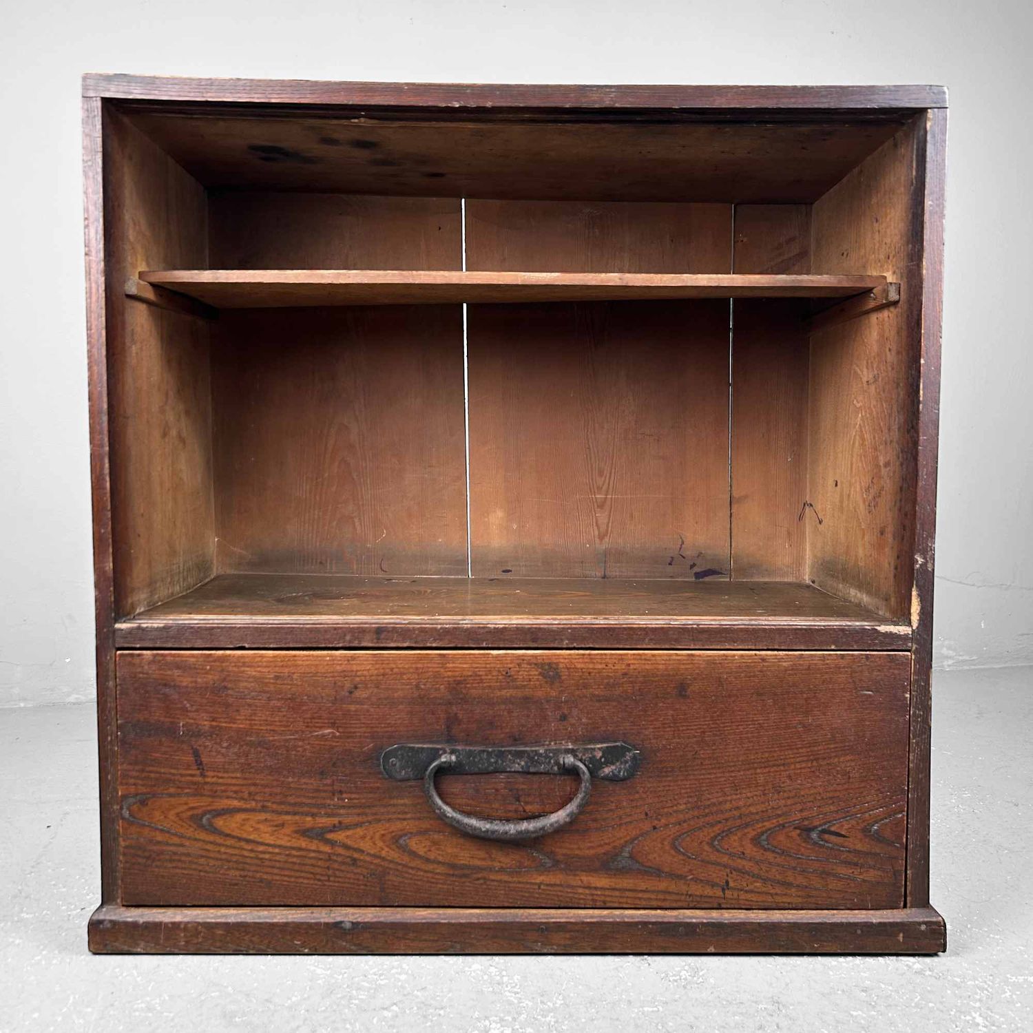 Kleine Japanse Tansu, Meiji periode, Japan.