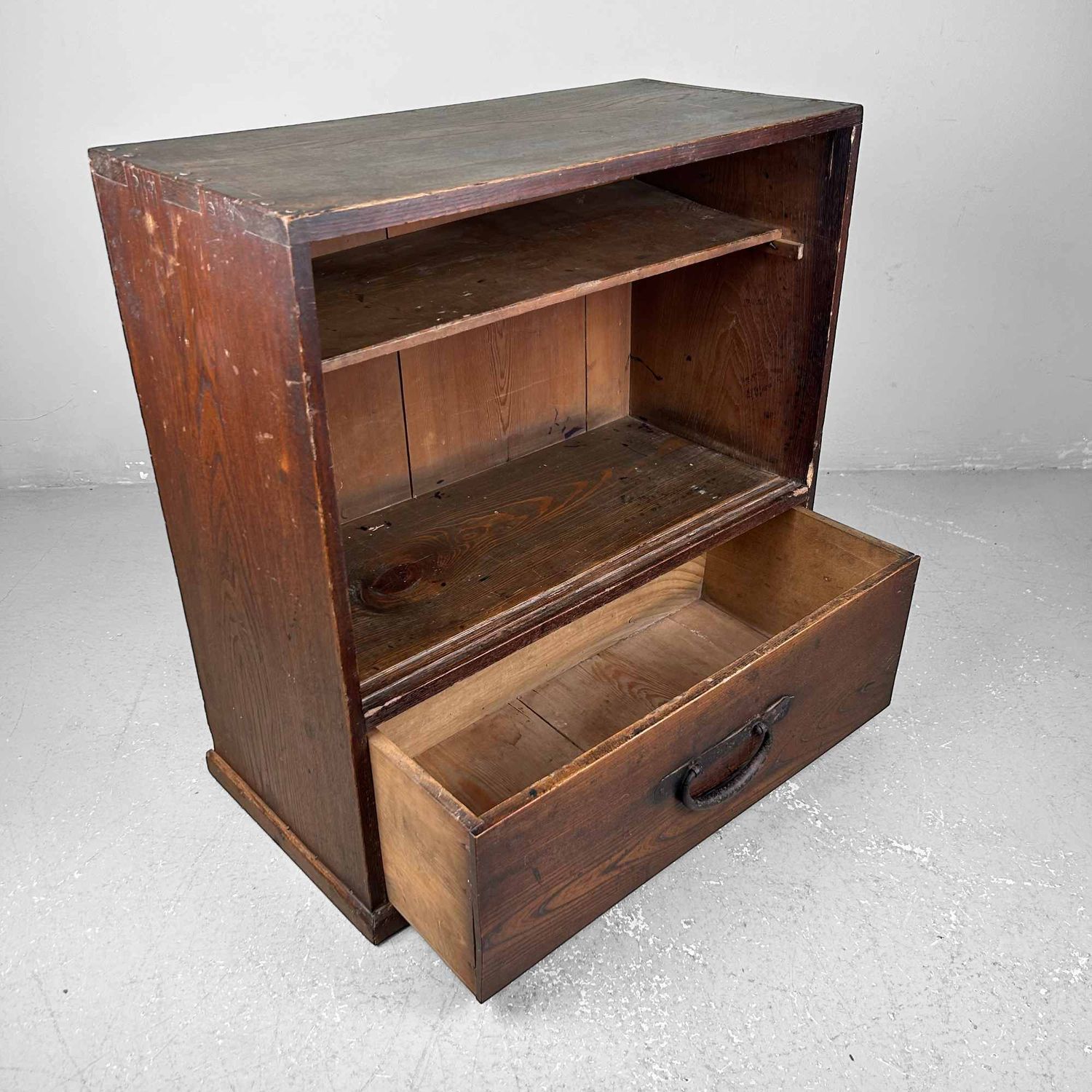 Kleine Japanse Tansu, Meiji periode, Japan.